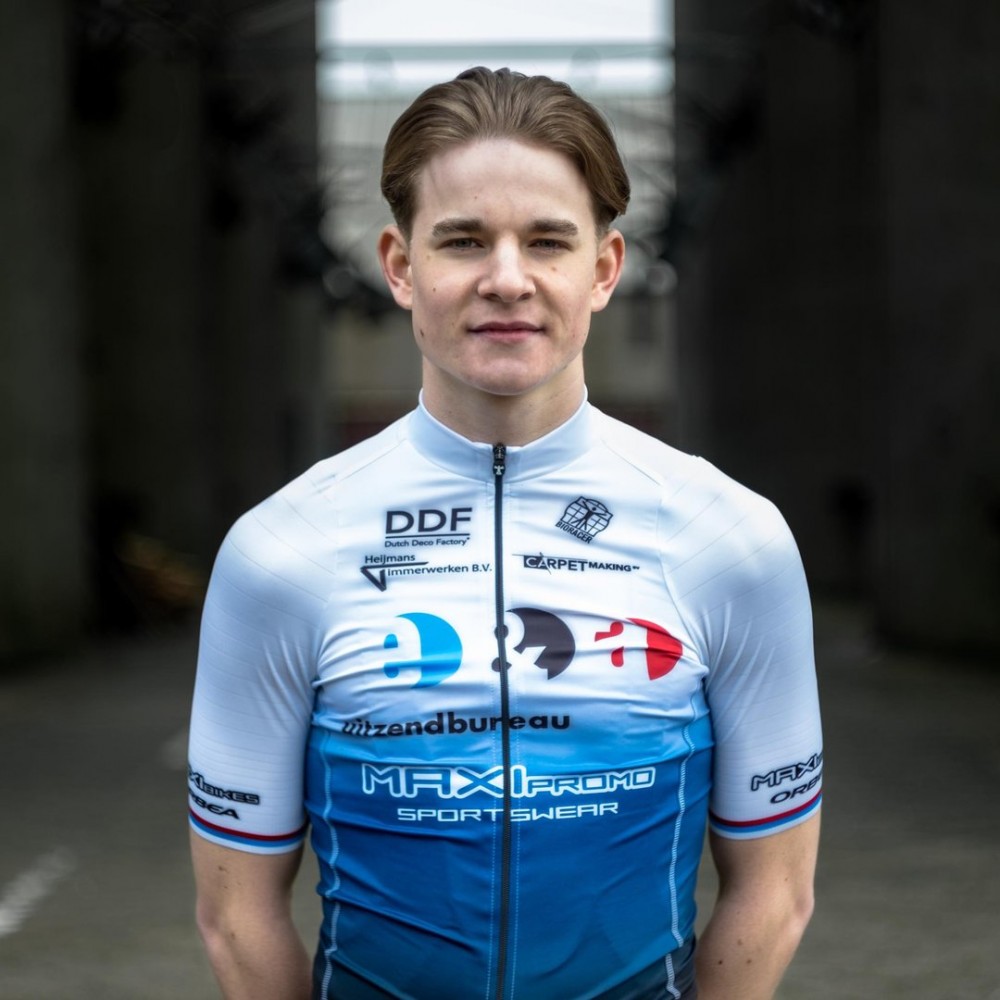 SCHELLEKENS Tom