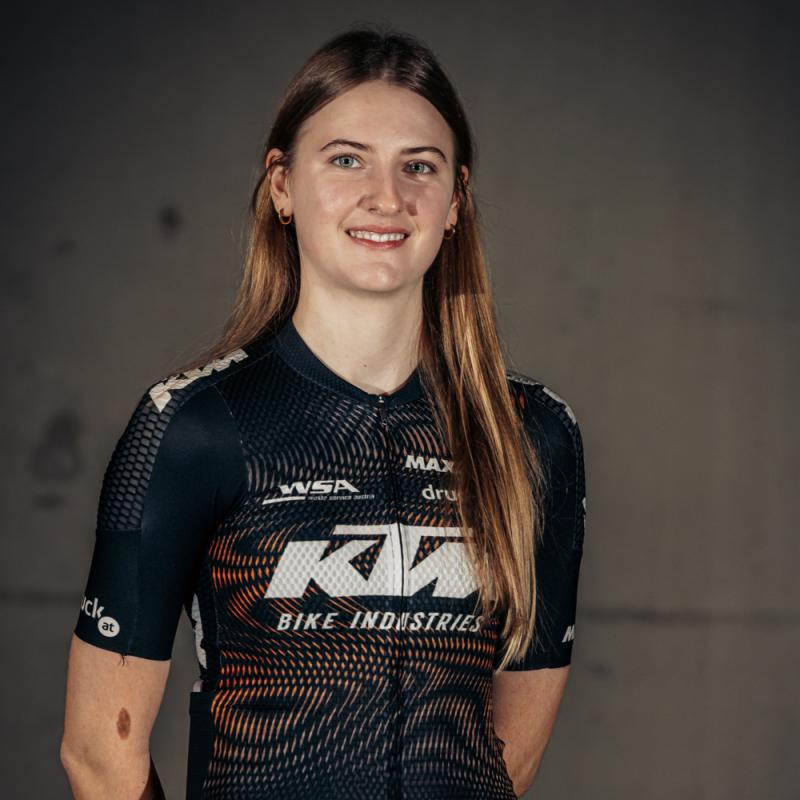 EMBACHER Katrin